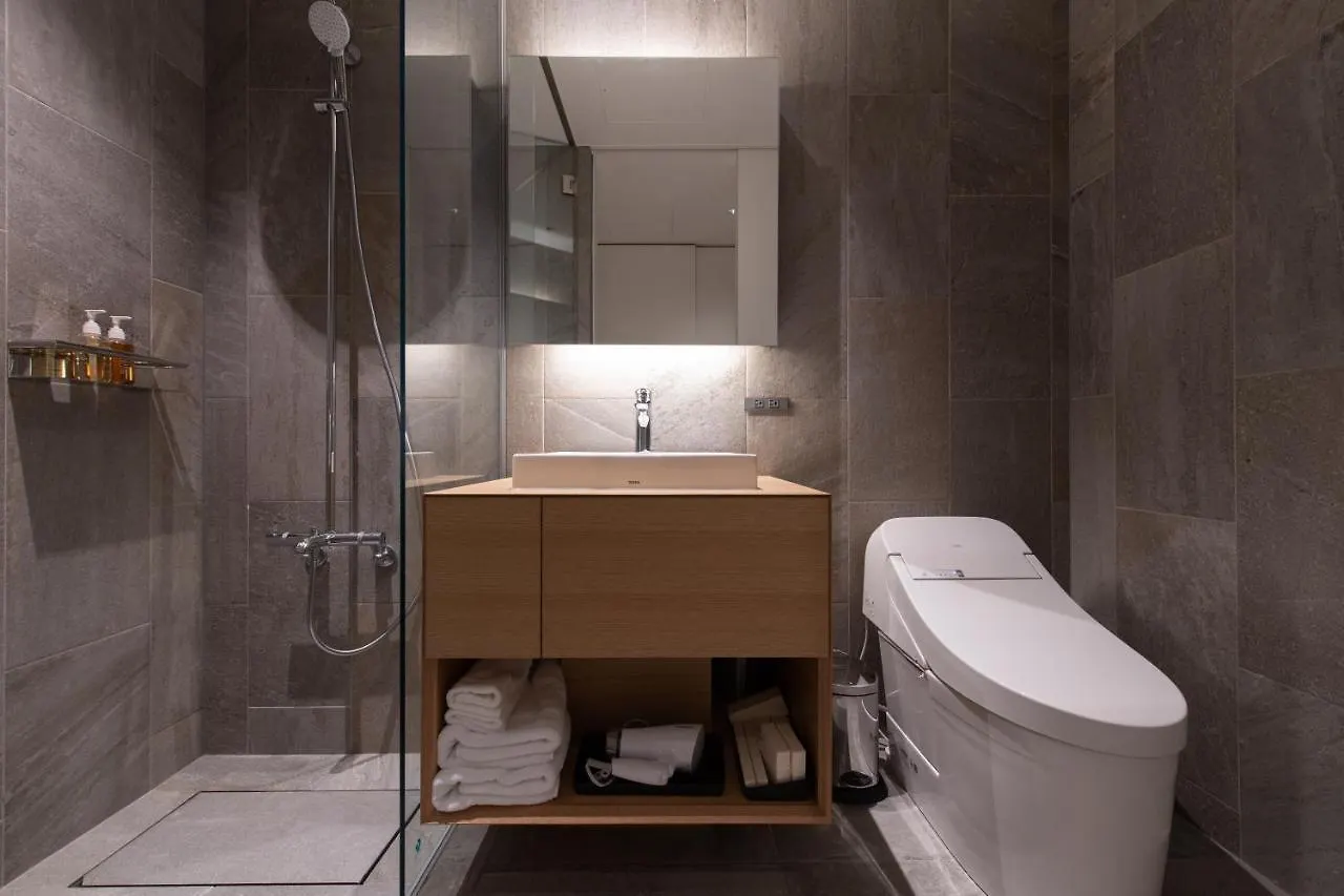Intuition Niseko Aparthotel 4*,  Japan