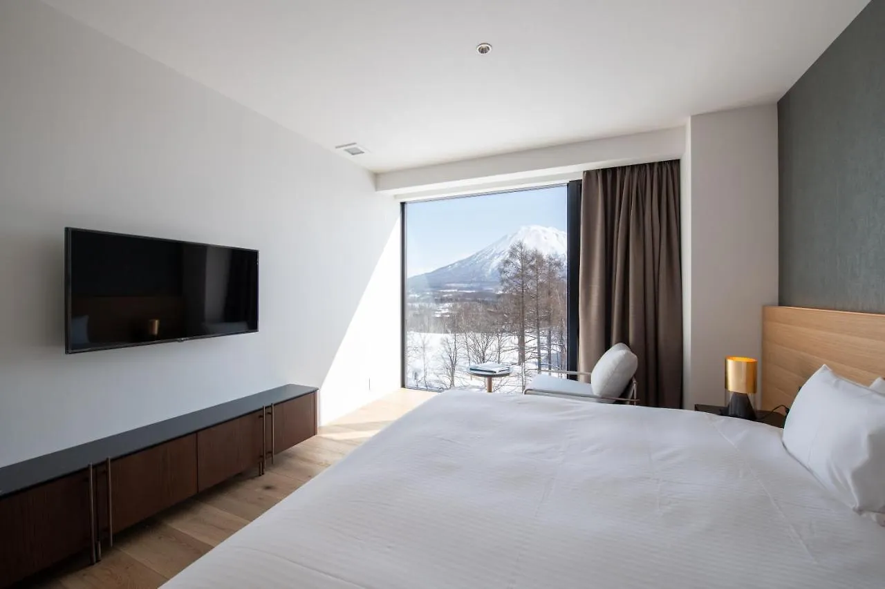 Intuition Niseko Aparthotel 4*,